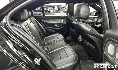 Mercedes-Benz E-Class 2023 2.0 гидро, миниатюра 12
