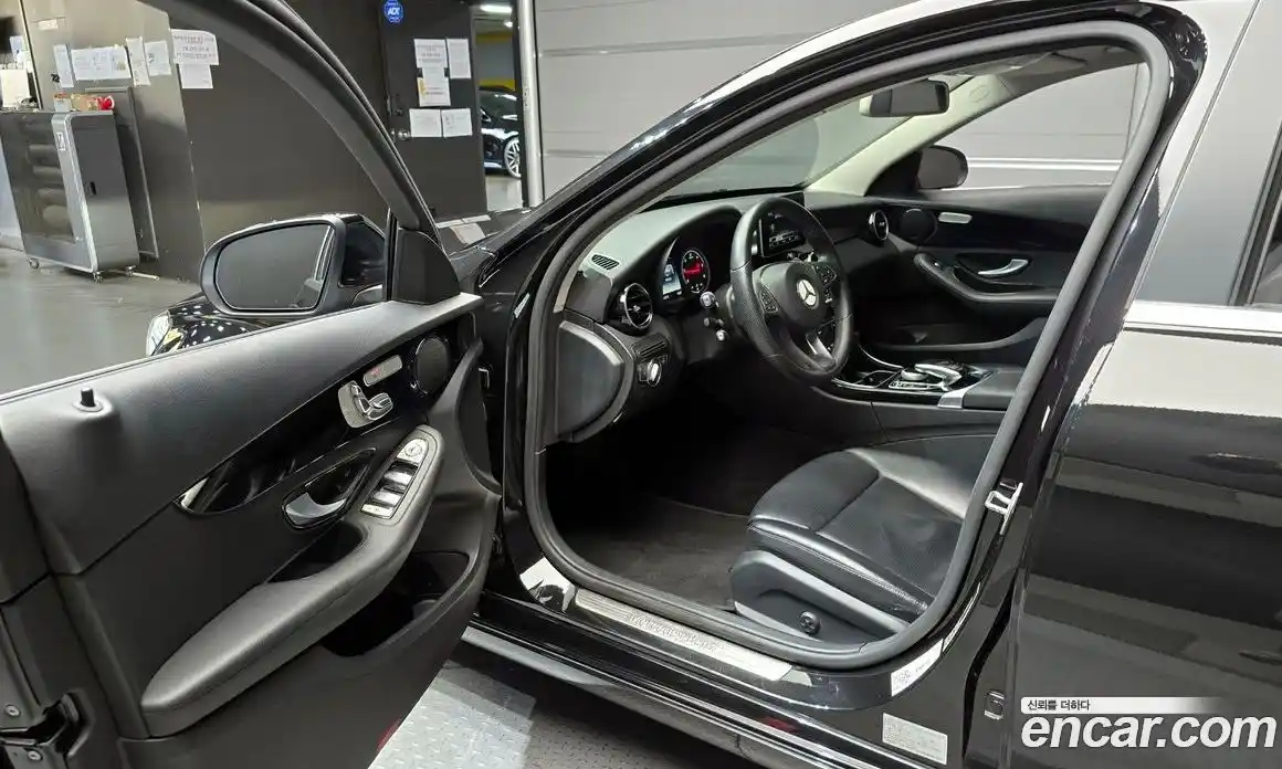 Mercedes-Benz C-Class 2017 1.6 гидро в Москве № 723010, фото 11