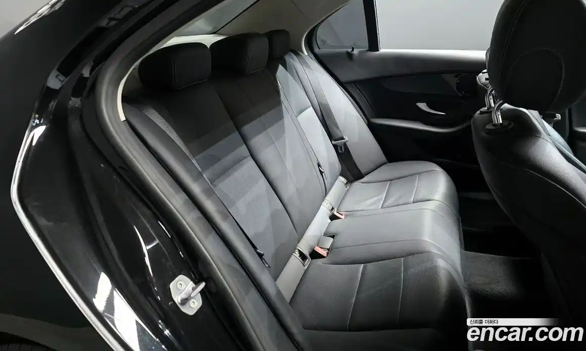 Mercedes-Benz C-Class 2017 1.6 гидро в Москве № 723010, фото 12