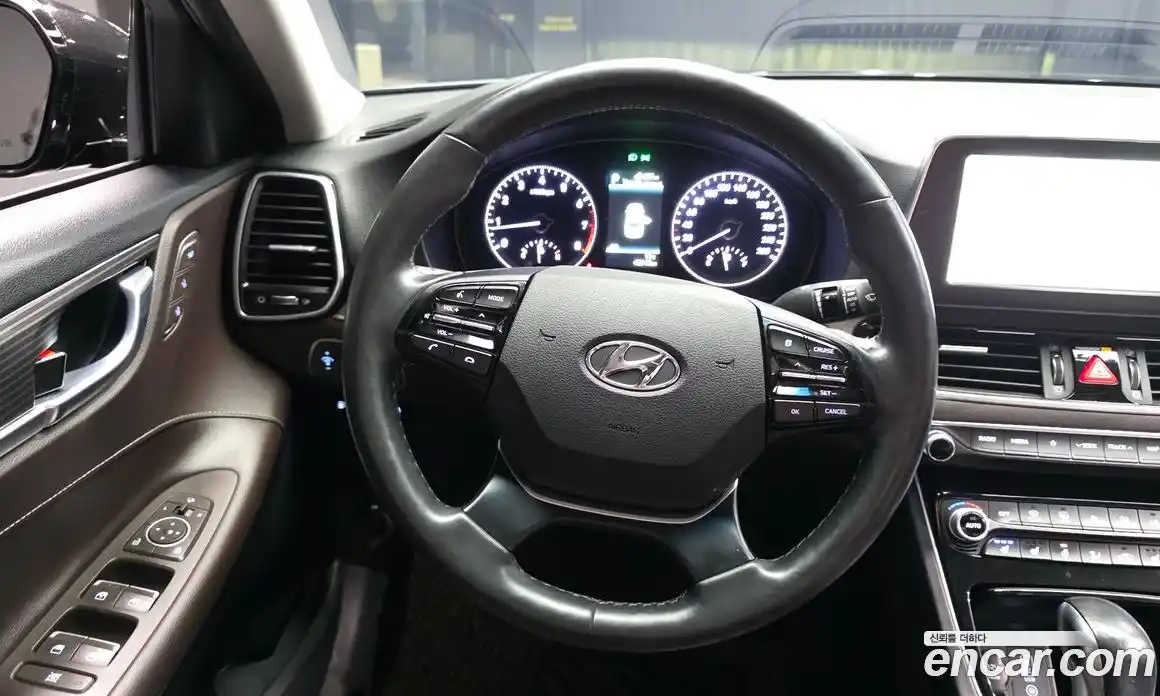 Hyundai Grandeur 2018 2.4 гидро, фото 13