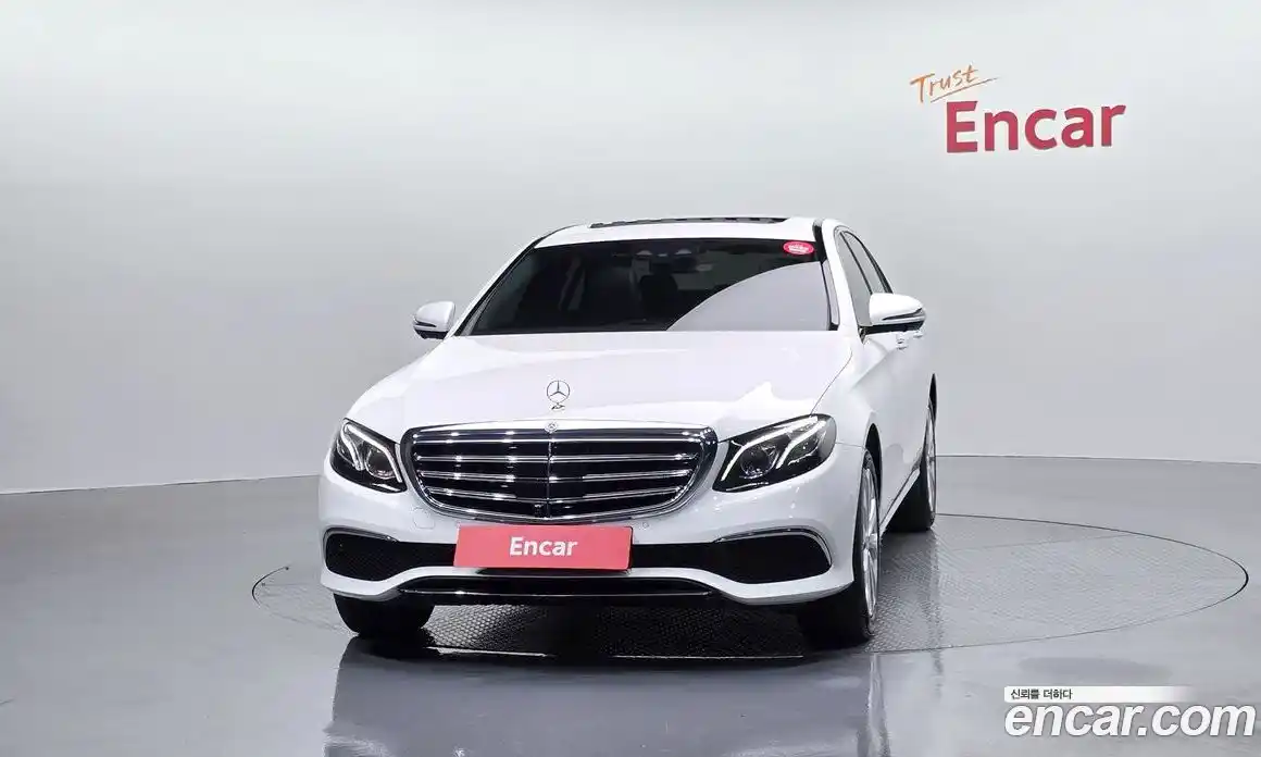 Mercedes-Benz E-Class 2020 2.0 гидро, фото 3
