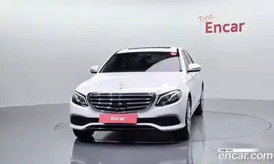 Mercedes-Benz E-Class 2020 2.0 гидро, миниатюра 3