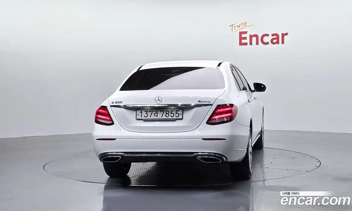 Mercedes-Benz E-Class 2020 2.0 гидро, фото 4