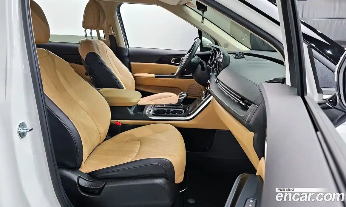 Kia Canival 2021 2.2 гидро в Москве № 8506, фото 10