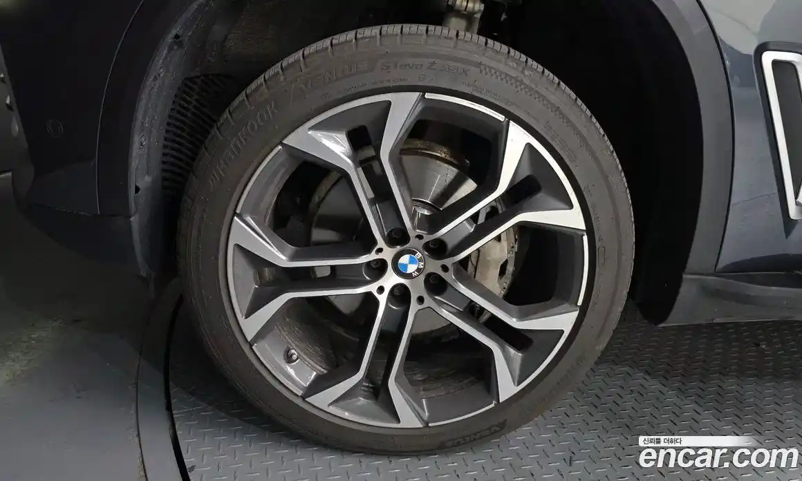 BMW X5 2022 3.0 гидро в Москве № 968524, фото 5