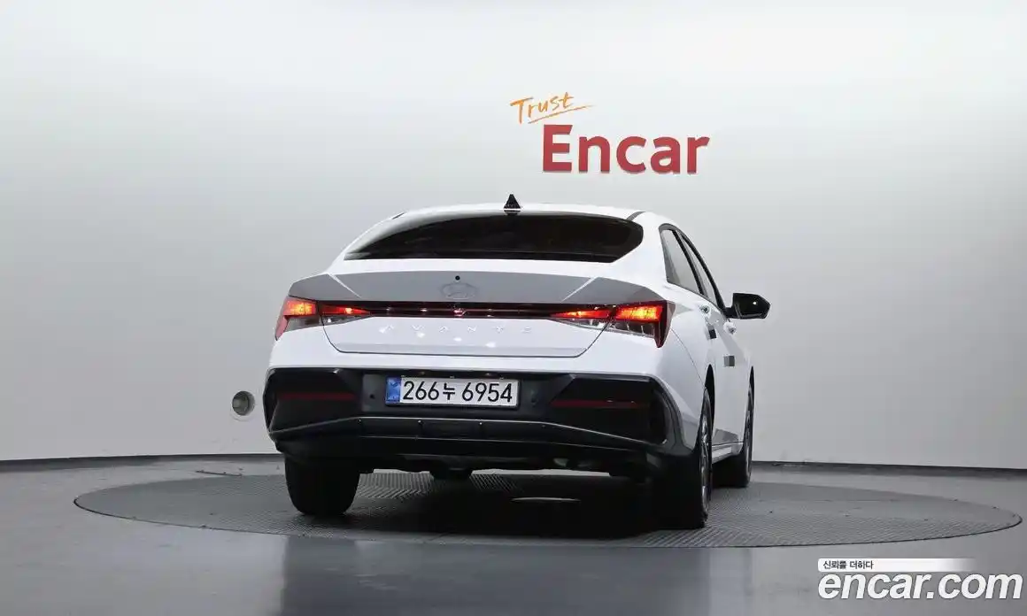 Hyundai Avante 2025 1.6 гидро в Москве № 2049615, фото 4