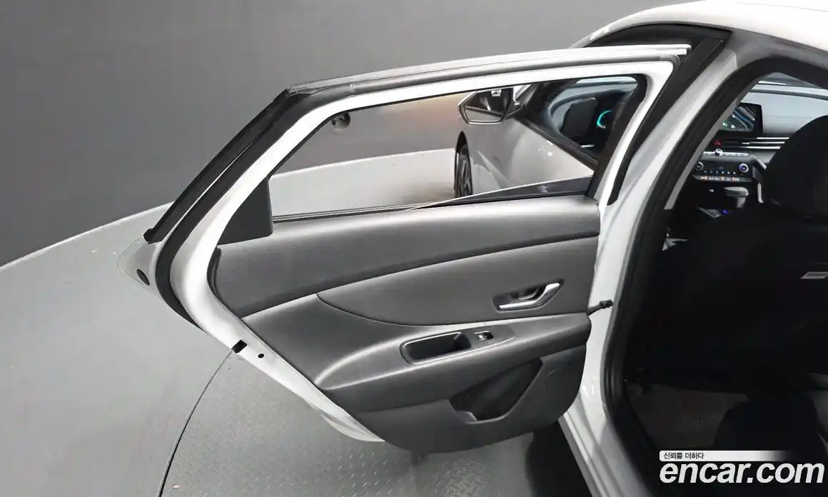 Hyundai Avante 2025 1.6 гидро в Москве № 2049622, фото 15