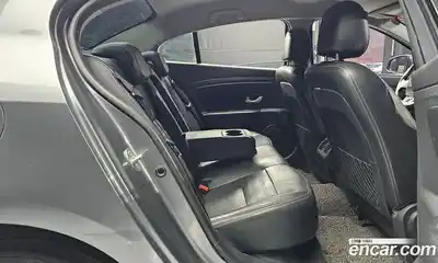 Renault SM3 2015 1.6 гидро в Москве № 106344, миниатюра 12