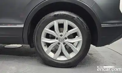 Volkswagen Tiguan 2020 2.0 гидро в Москве № 1623177, миниатюра 7