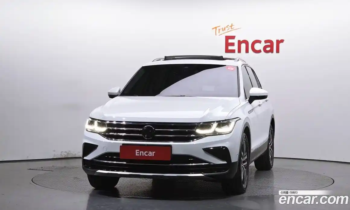 Volkswagen Tiguan 2024 2.0 гидро в Москве № 199059, фото 3