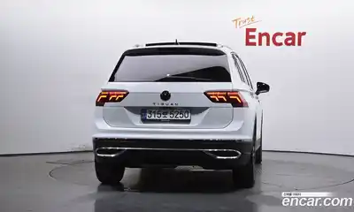 Volkswagen Tiguan 2024 2.0 гидро в Москве № 199059, миниатюра 4