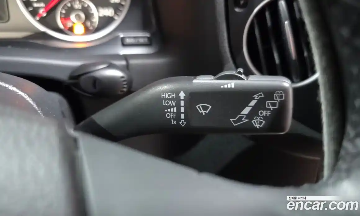 Volkswagen Tiguan 2014 2.0 гидро в Москве № 199173, фото 19
