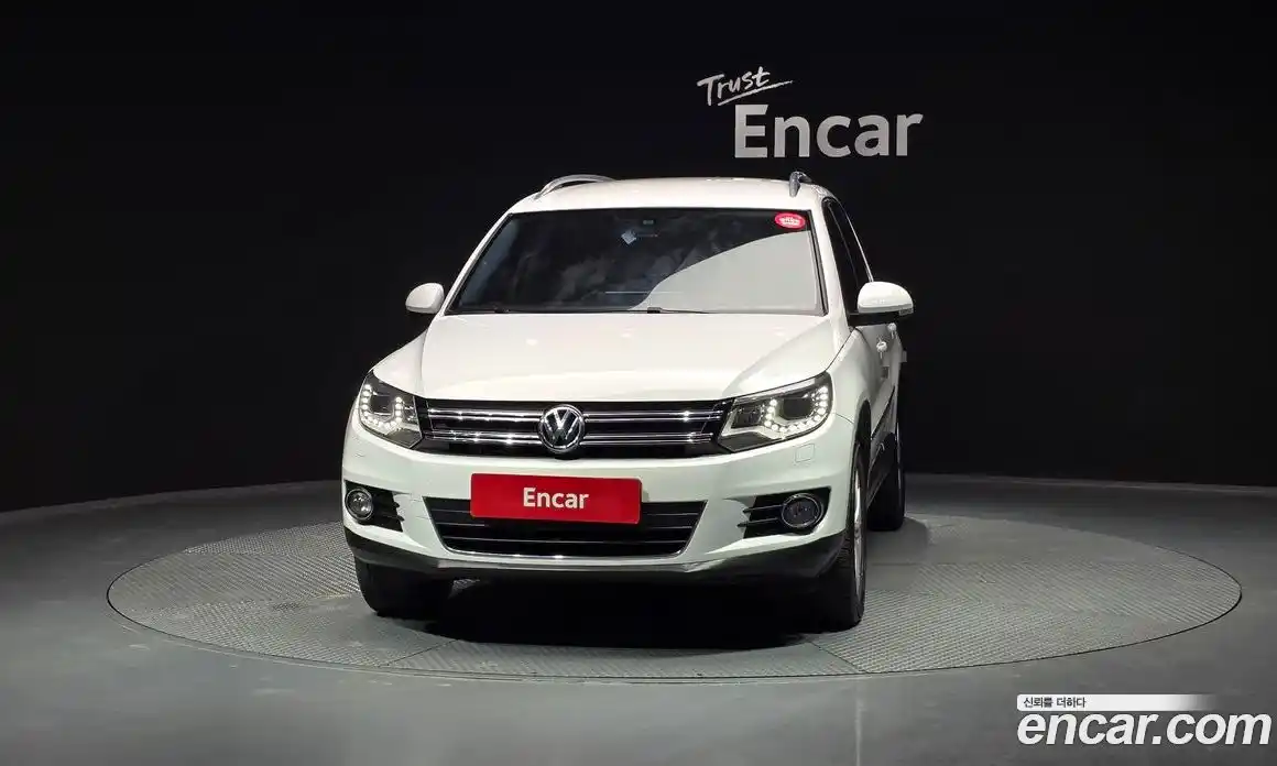 Volkswagen Tiguan 2014 2.0 гидро в Москве № 199173, фото 3