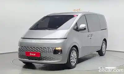 Hyundai Staria, 2025