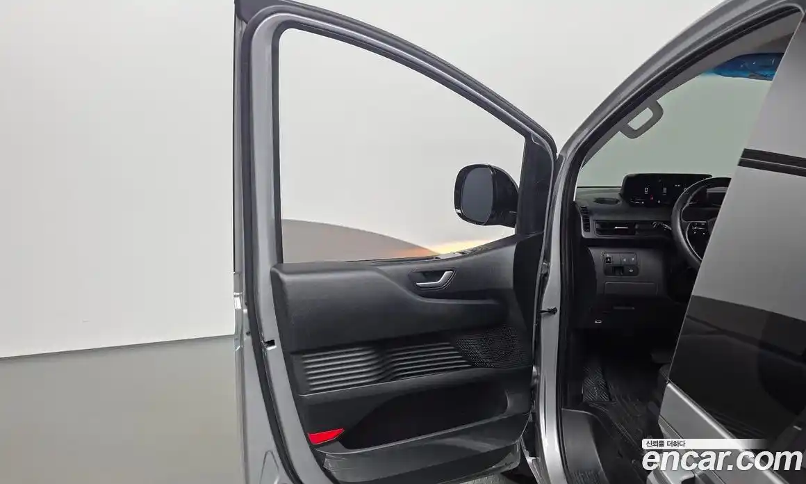 Hyundai Staria 2025 3.5 гидро в Москве № 2049789, фото 14