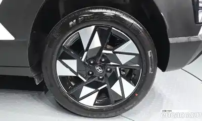 Hyundai Kona 2025 1.6 гидро в Москве № 2049791, миниатюра 5