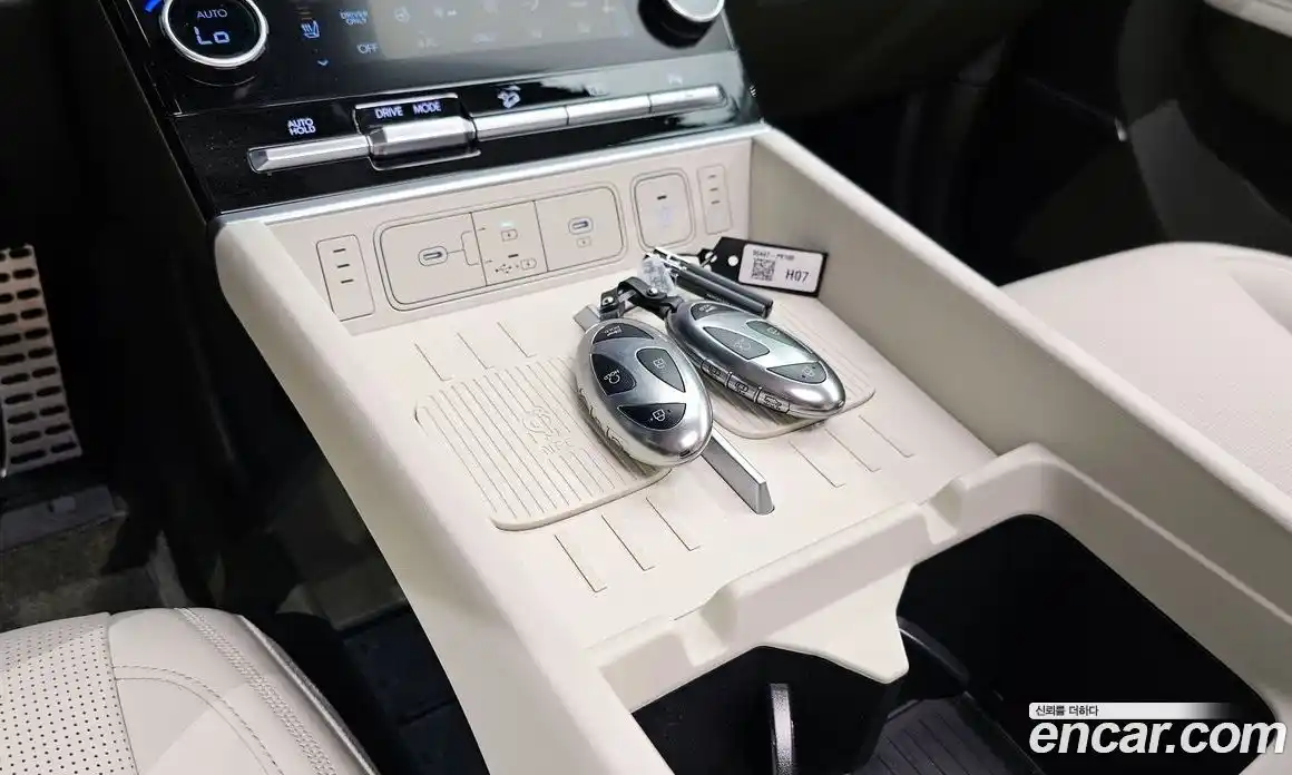 Hyundai Santa Fe 2024 1.6 гидро в Москве № 2049916, фото 27
