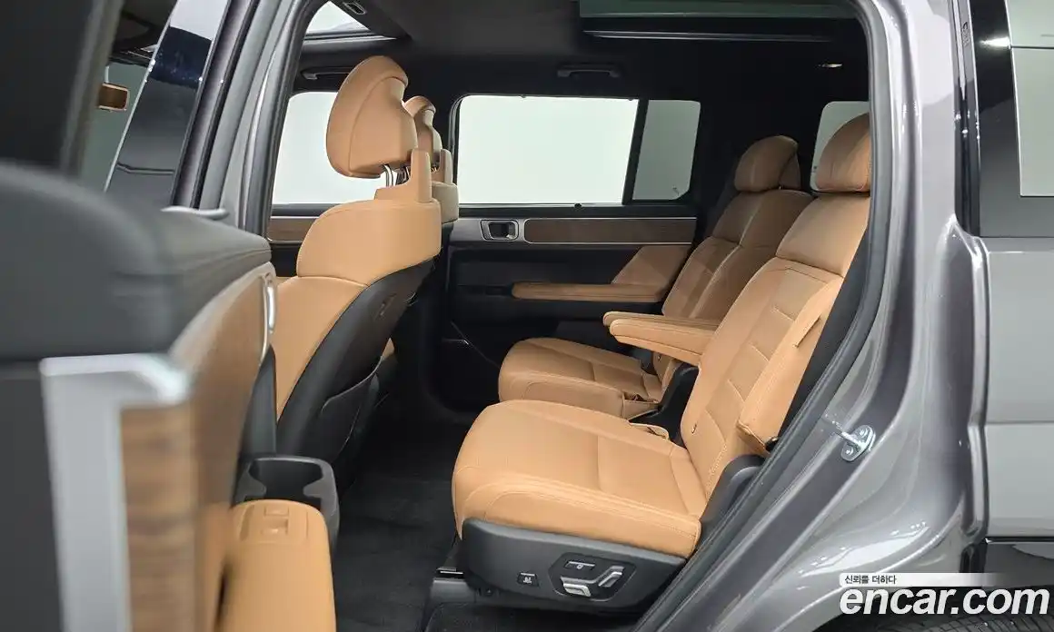 Hyundai Santa Fe 2024 1.6 гидро в Москве № 2049939, фото 18