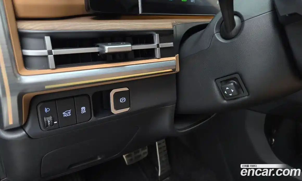 Hyundai Santa Fe 2024 1.6 гидро в Москве № 2049939, фото 24