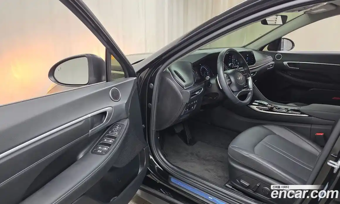 Hyundai Sonata 2022 2.0 гидро в Москве № 2050012, фото 13