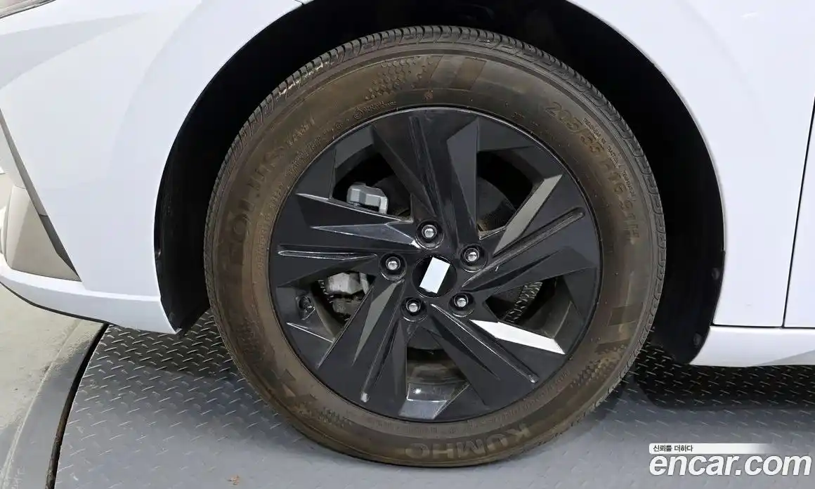 Hyundai Avante 2022 1.6 гидро в Москве № 2050067, фото 5