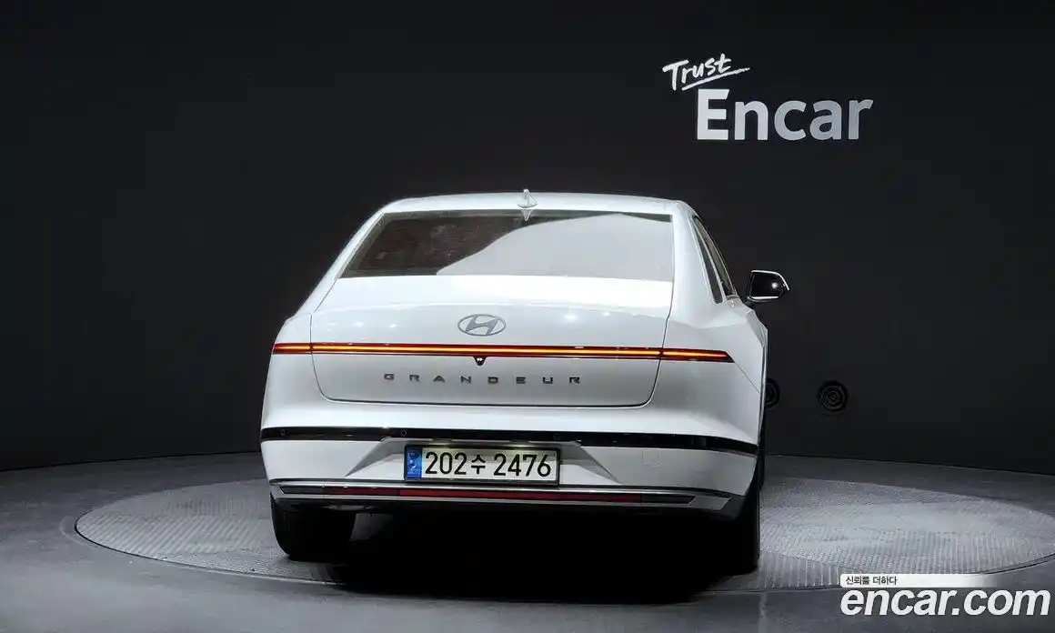 Hyundai Grandeur 2023 2.5 гидро в Москве № 2050101, фото 4