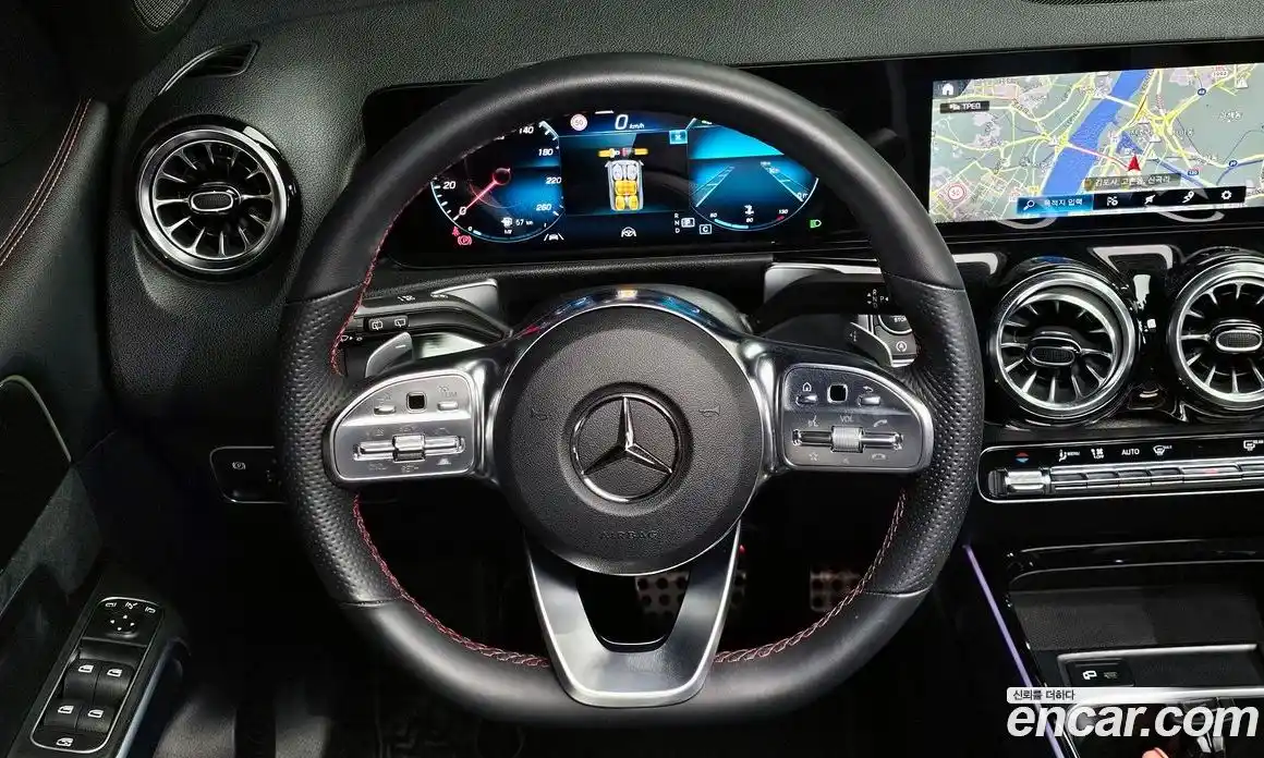 Mercedes-Benz GLB-Class 2023 2.0 гидро в Москве № 2050120, фото 20