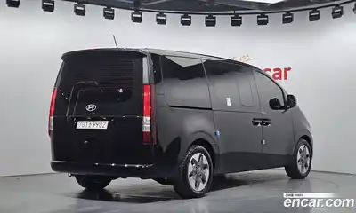 Hyundai Staria 2025 2.2 гидро в Москве № 2050140, миниатюра 2
