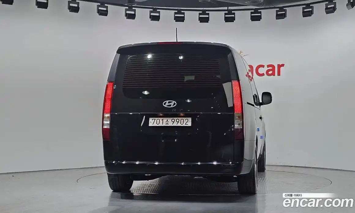 Hyundai Staria 2025 2.2 гидро в Москве № 2050140, фото 4