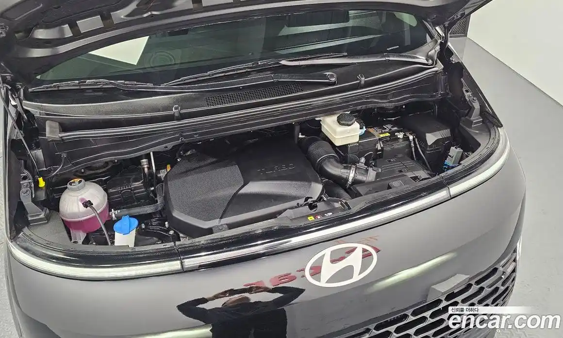 Hyundai Staria 2025 2.2 гидро в Москве № 2050140, фото 6