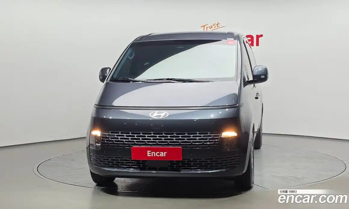 Hyundai Staria 2024 2.2 гидро в Москве № 2050151, фото 3