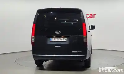 Hyundai Staria 2024 2.2 гидро в Москве № 2050151, миниатюра 4