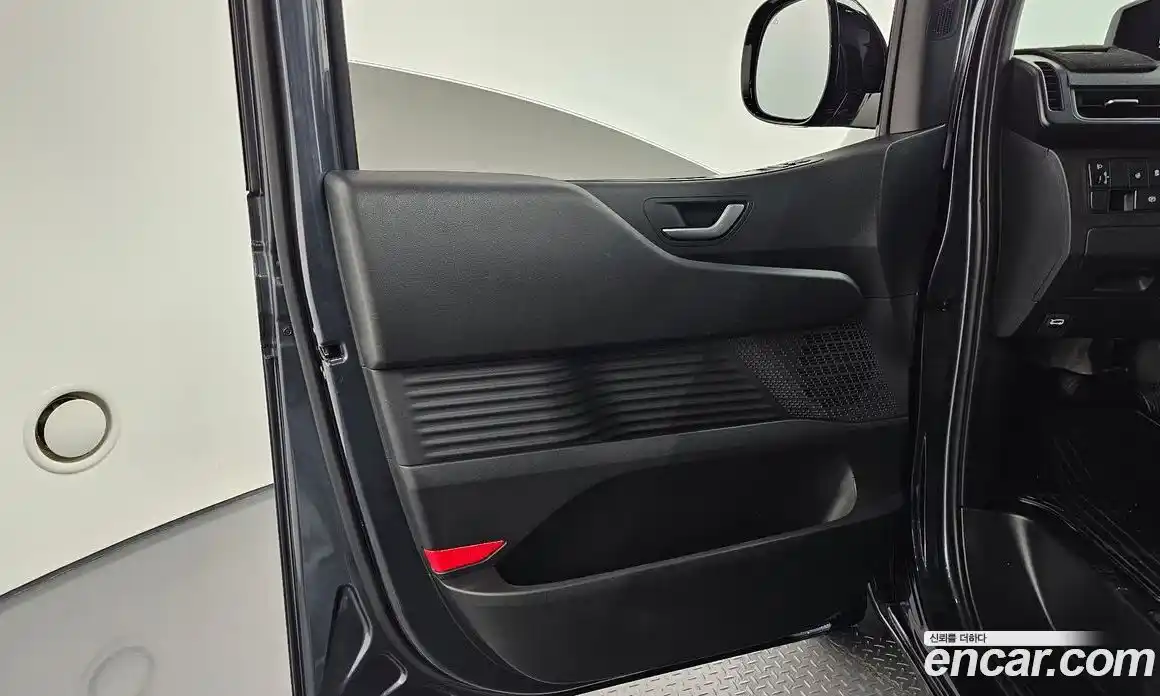 Hyundai Staria 2022 3.5 гидро в Москве № 2050296, фото 13