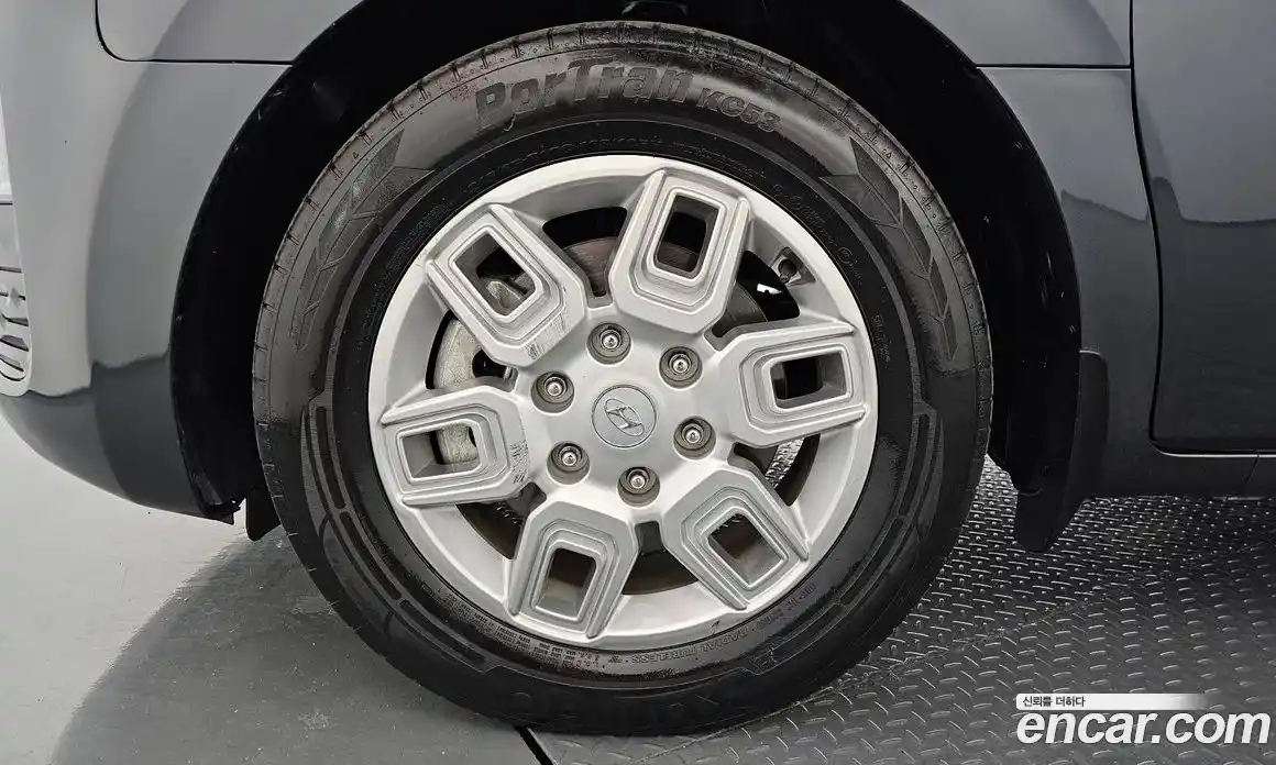Hyundai Staria 2022 3.5 гидро в Москве № 2050296, фото 4
