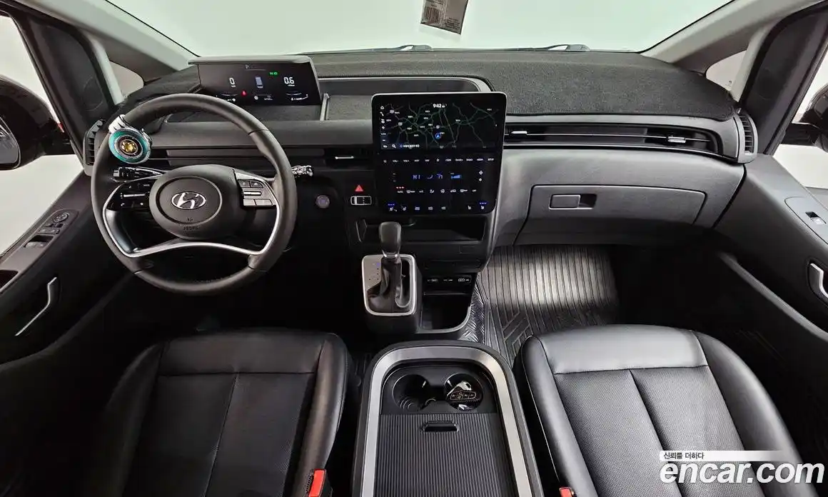 Hyundai Staria 2022 3.5 гидро в Москве № 2050296, фото 9