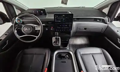 Hyundai Staria 2022 3.5 гидро в Москве № 2050296, миниатюра 9