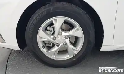 Hyundai Avante 2021 1.6 гидро в Москве № 2050311, миниатюра 5