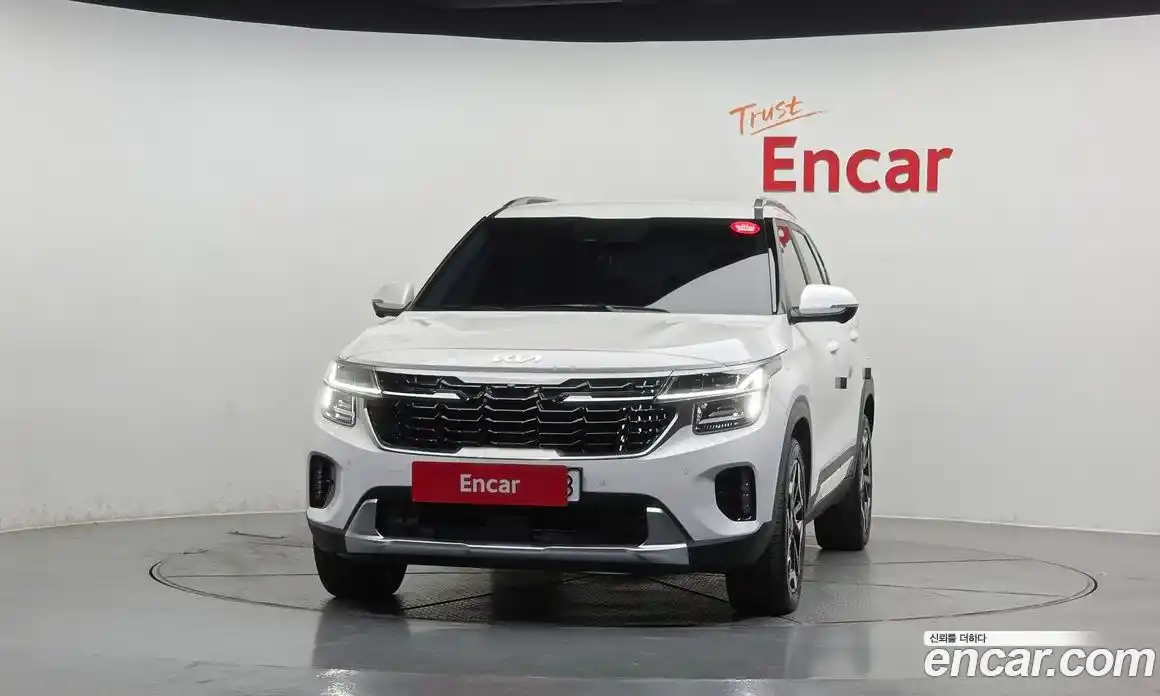 Kia Seltos 2024 1.6 гидро в Москве № 2050652, фото 3
