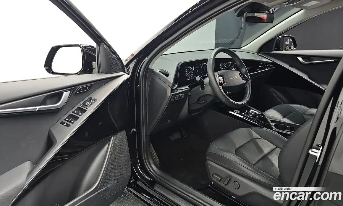 Kia Niro 2023 0.2 гидро в Москве № 2050698, фото 17