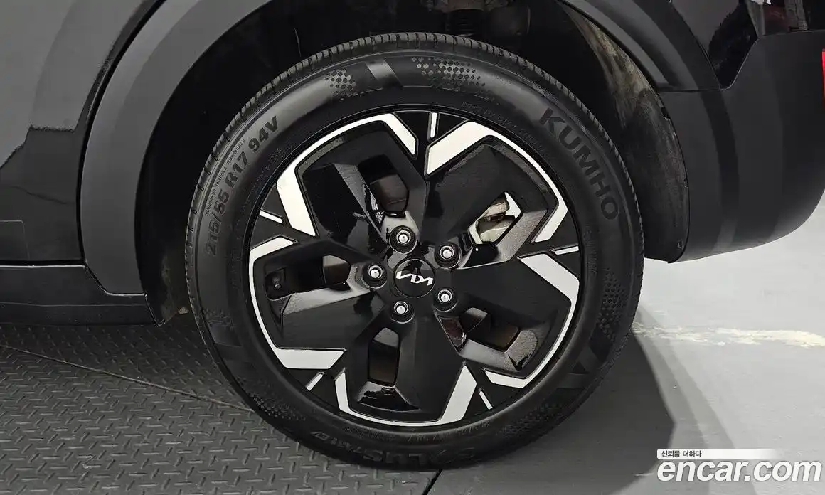 Kia Niro 2023 0.2 гидро в Москве № 2050698, фото 7