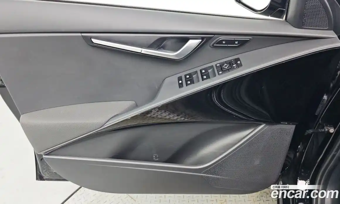 Kia Niro 2023 0.1 гидро в Москве № 2050787, фото 14
