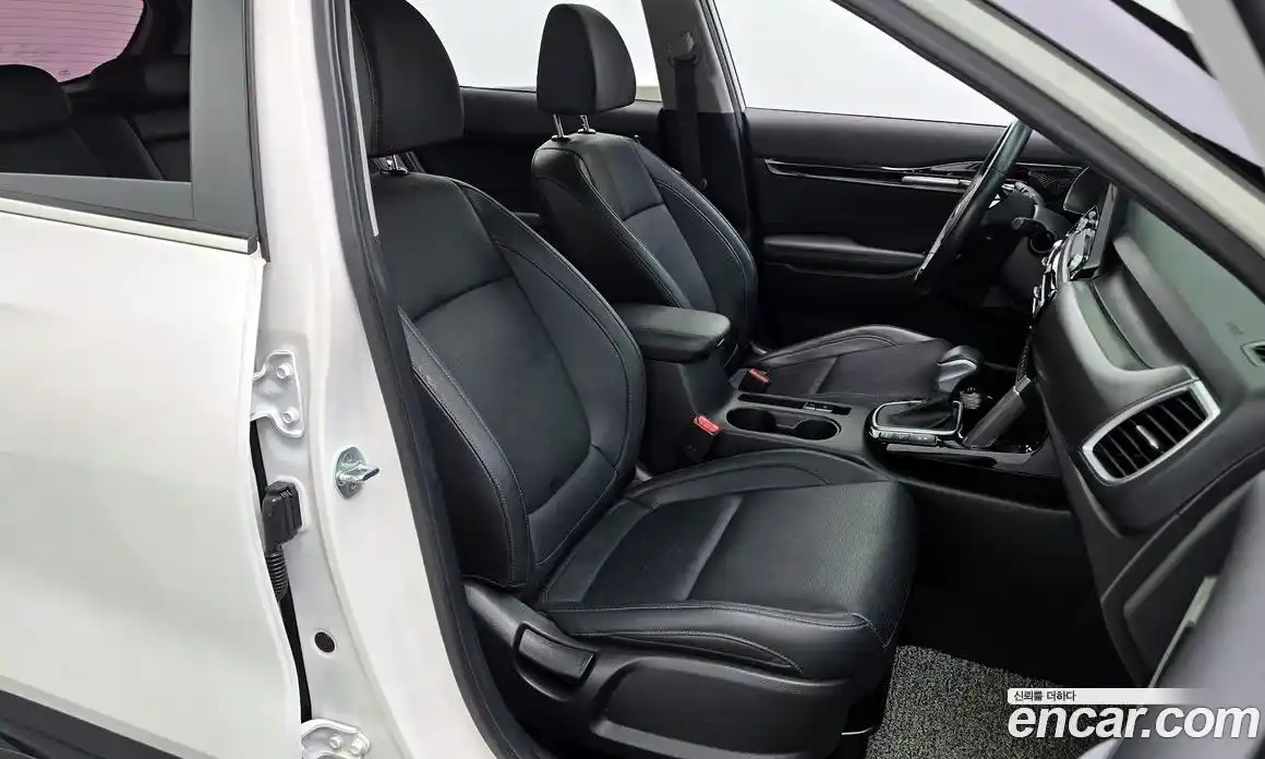 Kia Seltos 2020 1.6 гидро в Москве № 2051003, фото 12