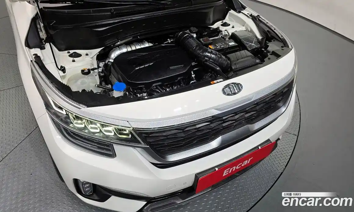 Kia Seltos 2020 1.6 гидро в Москве № 2051003, фото 6