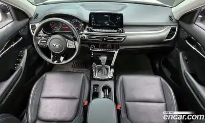 Kia Seltos 2020 1.6 гидро в Москве № 2051003, миниатюра 7