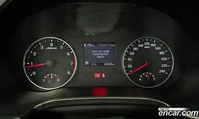 Kia Seltos 2020 1.6 гидро в Москве № 2051003, миниатюра 8