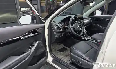 Kia Seltos 2020 1.6 гидро в Москве № 2051003, миниатюра 10