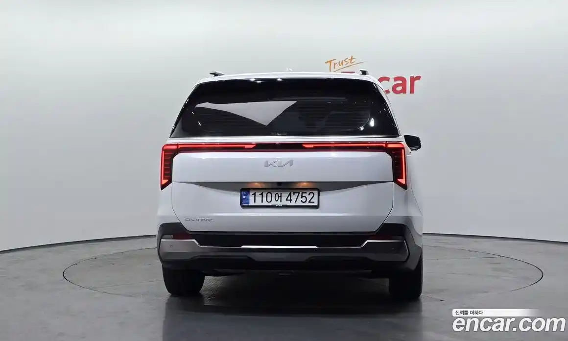 Kia Canival 2024 3.5 гидро в Москве № 2051052, фото 4