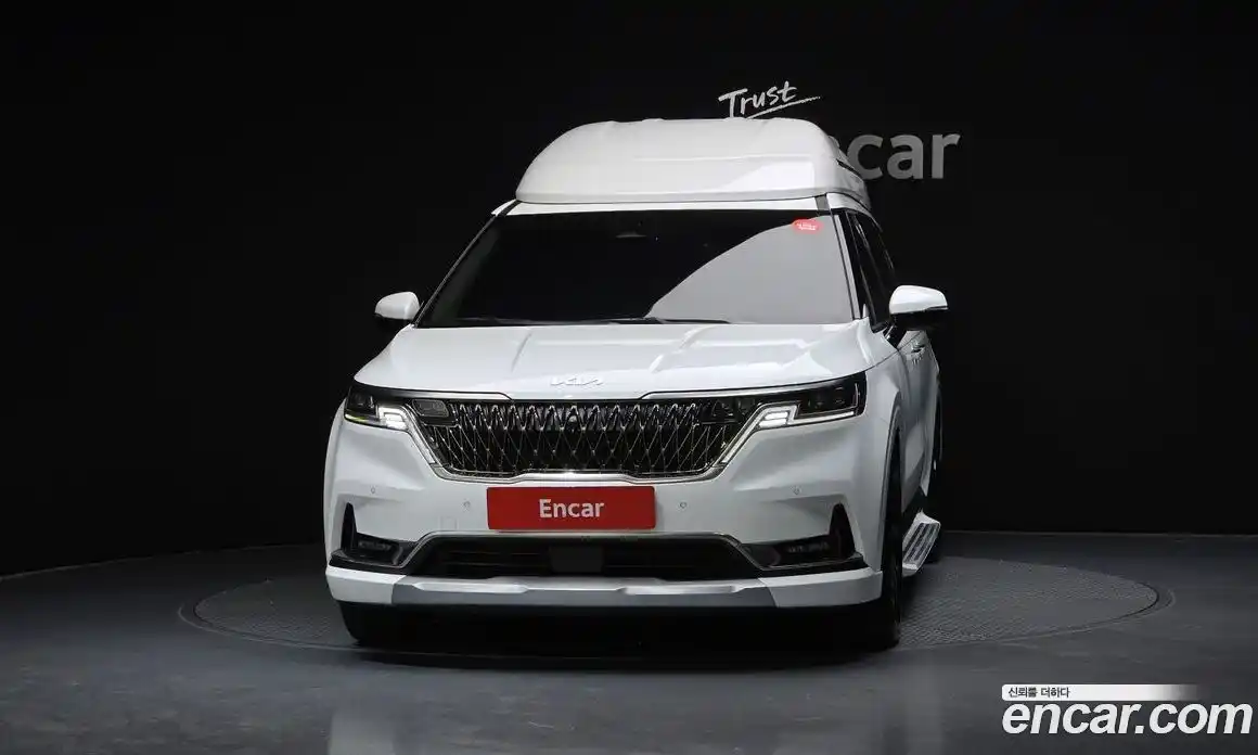 Kia Canival 2023 3.5 гидро в Москве № 2051058, фото 3