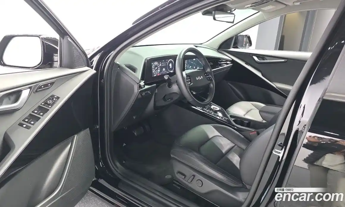 Kia Niro 2023 0.2 гидро в Москве № 2051097, фото 13