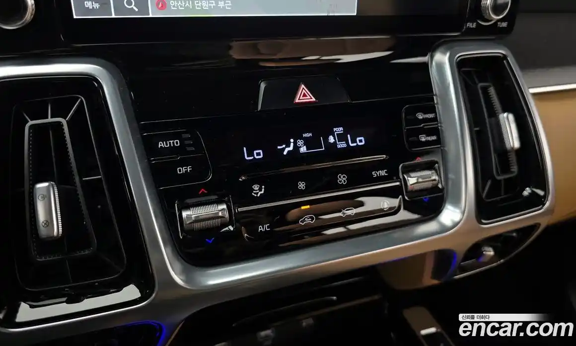 Kia Sorento 2022 2.5 гидро в Москве № 2051103, фото 24
